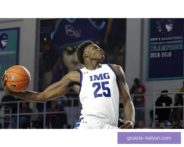 亨德森在近期比赛中的强度表现值得关注，状态逐步回暖。