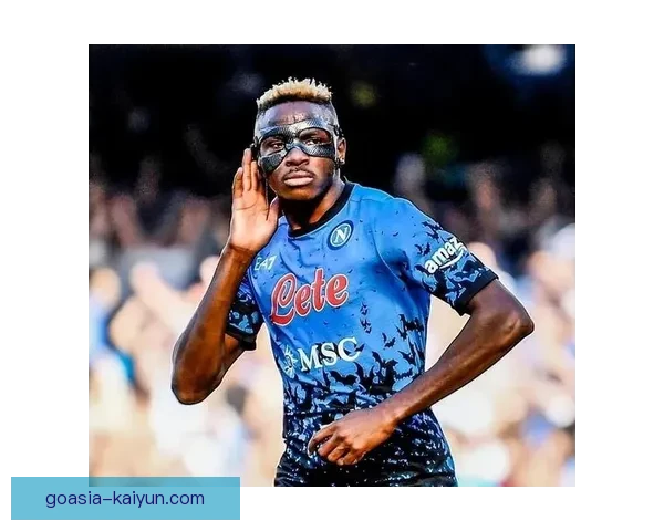 奥斯梅恩的预判和抢点能力持续提升，成为球队进攻的重要支柱。